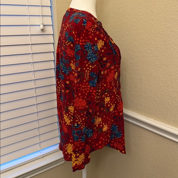 Anthropologie Maeve Red Floral Viscose Pintucked Blouse Women's Small - Picture 5 of 14